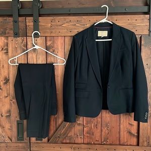 Banana Republic, Women’s Suit (dark navy)